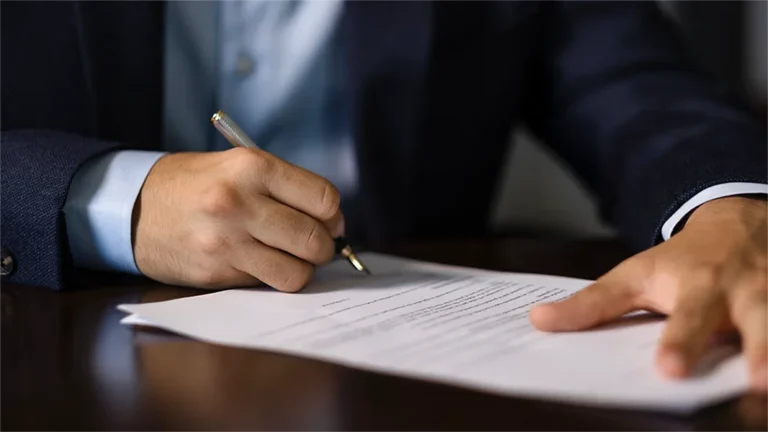 Contratos comerciales en Perú por qué son indispensables para tu empresa_PERU-xcbasociados_ASESORÍA LEGAL EMPRESARIAL